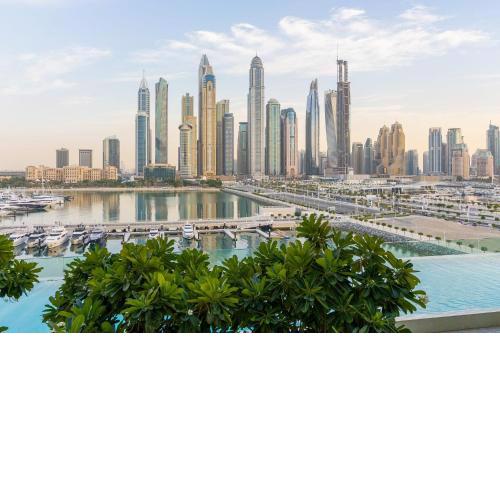 LUXFolio Retreats Luxury Beach Front Living Sea & Marina
