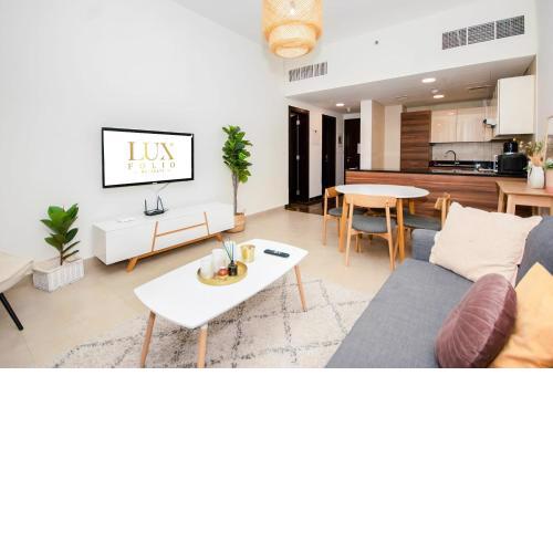 LUXFolio Retreats Sparkle Tower Dubai Marina