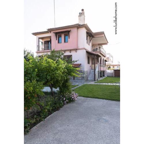#Luxlikehome Cozy and Sunny Nikiti Country House