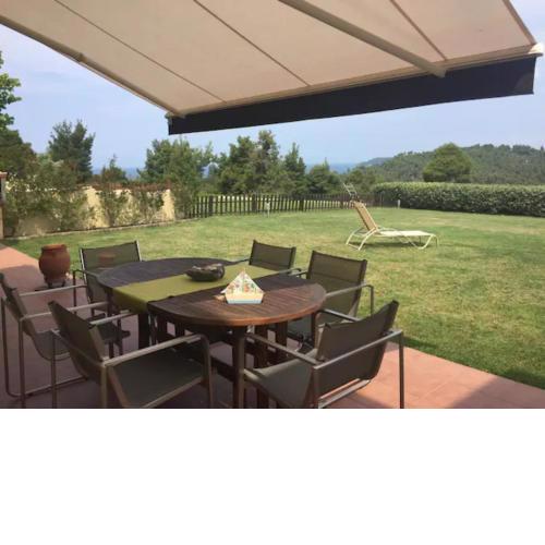 #Luxlikehome Hill Summer Villa
