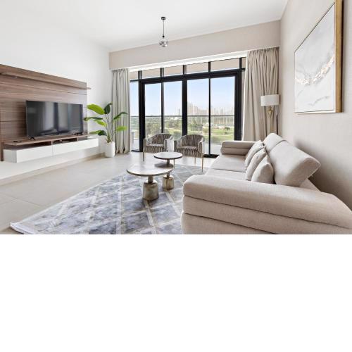 Luxurious 3-Bedroom Apartment in Close Proximity to Dubai Marina Mall