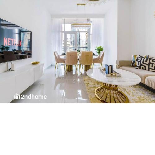 Luxurious and Radiant, Located in Marina Wharf II