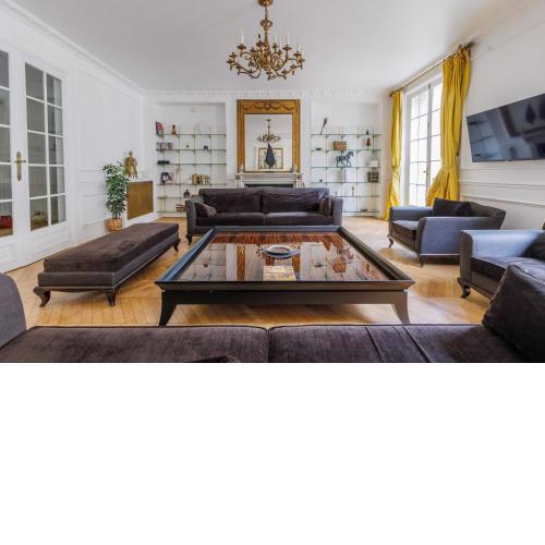 Luxurious Apartment 8P4BR - Champs Elysées