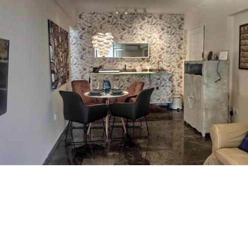 Luxurious apartment close to the beach and airport