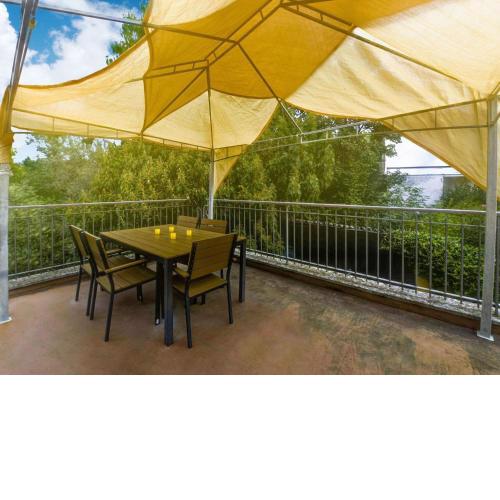 Luxurious Apartment in Portacomaro with Garden Library