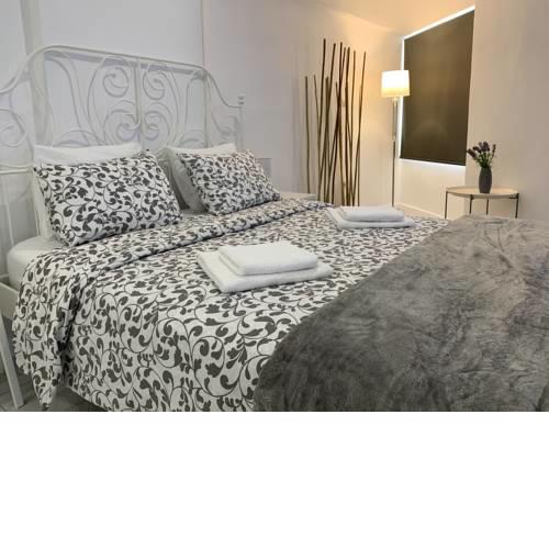 Luxurious Apartment Next To The Airport By 21Suites-Free Airport Service