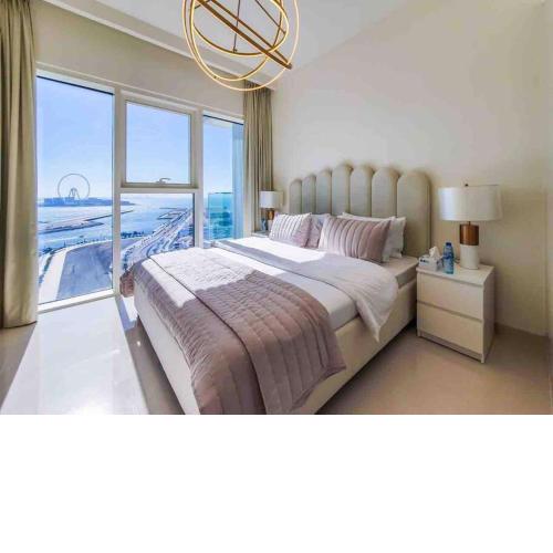 Luxurious apartment with stunning view