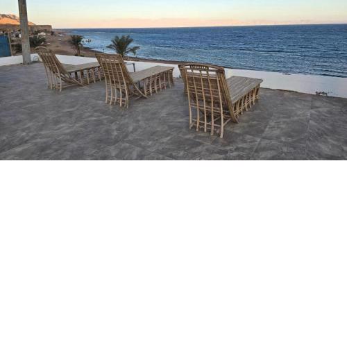 Luxurious Beachfront Villa with Private Pool & Jacuzzi in Dahab