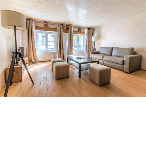 Luxurious & Design Flat 2BR/8P- Boulevard Saint Germain
