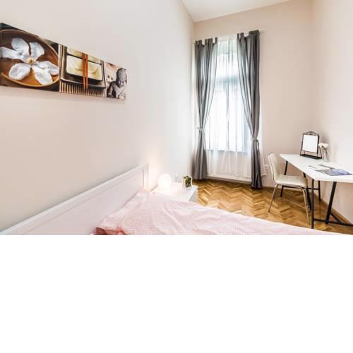 Luxurious Downtown Family Suite