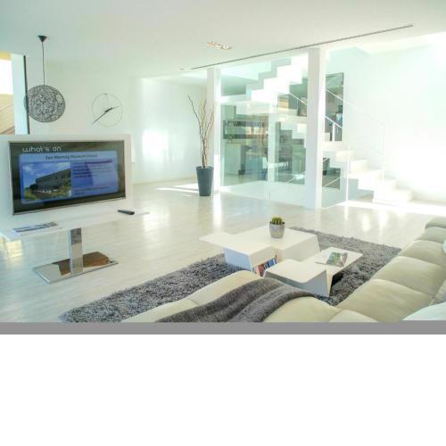 Luxurious Holiday Home with Pool in Balearic islands