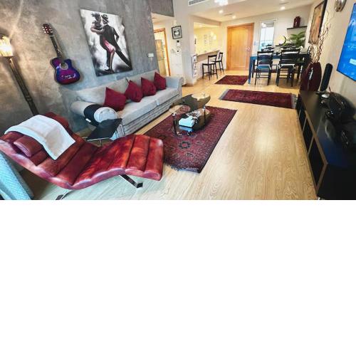 Luxurious Large apartment in the greens (1 ensuite BR + 2 Halls + Kitchen + Bathroom + Terrace)