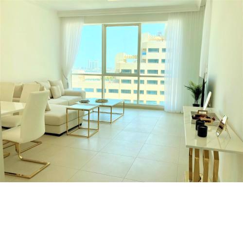 Luxurious stay at the Walk JBR