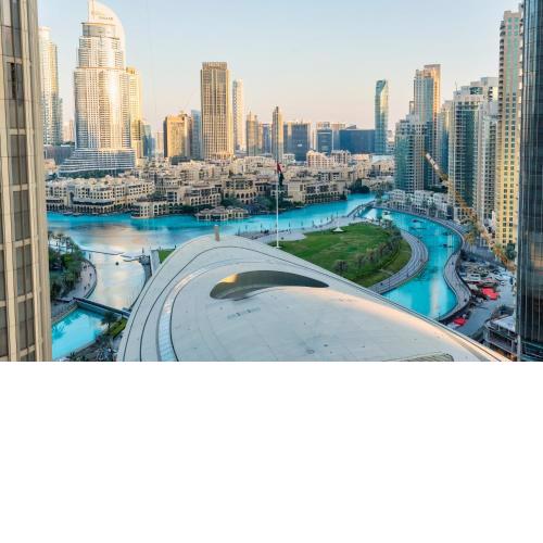 Luxurious Stay with Opera & Fountains Views