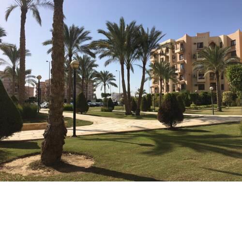 Luxurious studio apartment 60 m with private garden and surrounding gardens