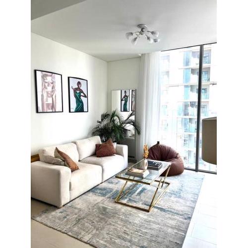 Luxurious stylish one bedroom