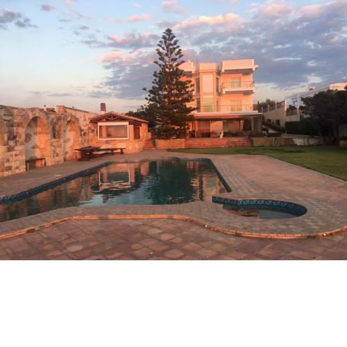 Luxurious Villa by the sea