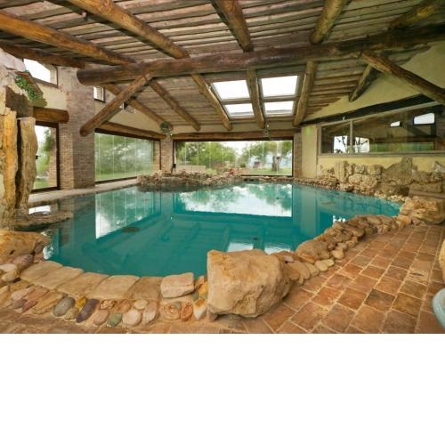 Luxurious villa in Guardea with private spa