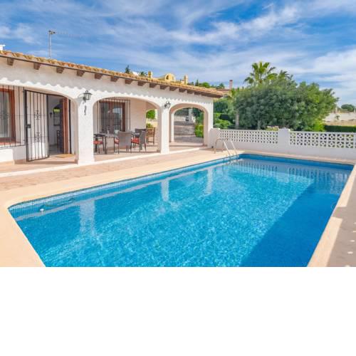 Luxurious Villa with Private Swimming Pool in Benissa
