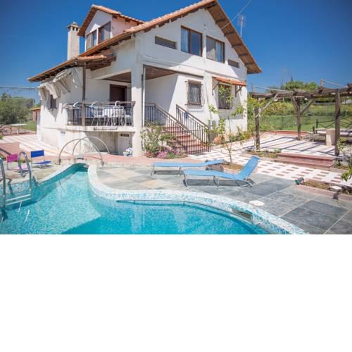 Luxurious Villa