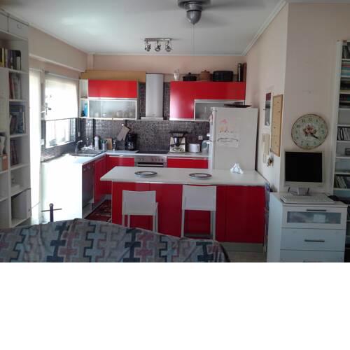 Luxurius penthouse with Jacuzzi and parking lot in Athens