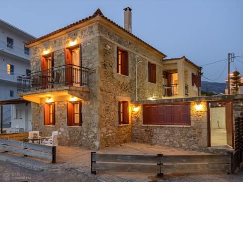 Luxurius stone villa on the beach
