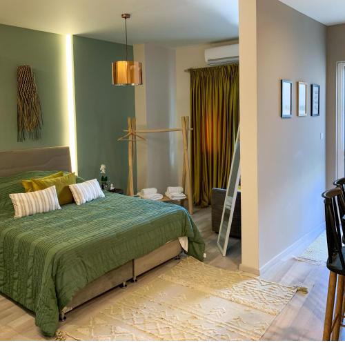 Luxury-1Bed Apartment with Porch in Greece