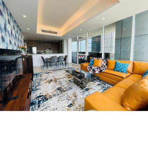 LUXURY 2 Bedroom Apartment in GATEWAY Residence