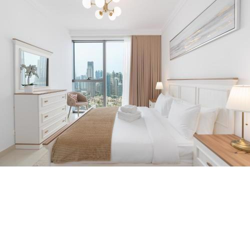 Luxury 2 Bedroom Apt-Burj Khalifa view-Walk to Dubai Mall
