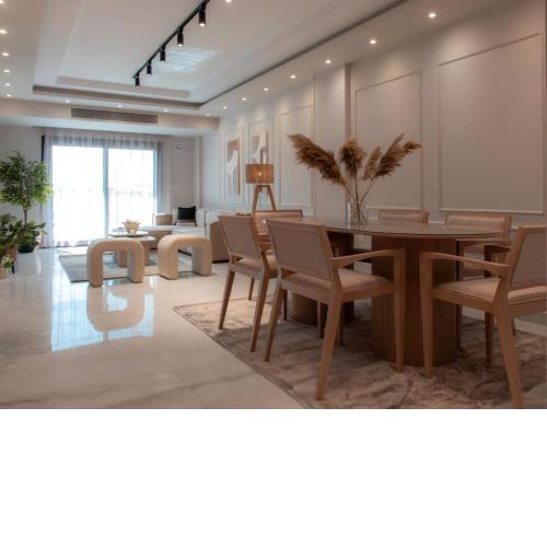 Luxury 2 Bedroom Residence by A1 - 401