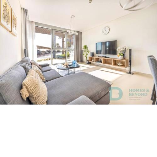 Luxury 2BR Apartment in Dubai Marina - Close to Blue Waters Island