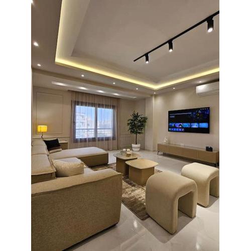 Luxury 3 Bedroom Residence by A1 435-203