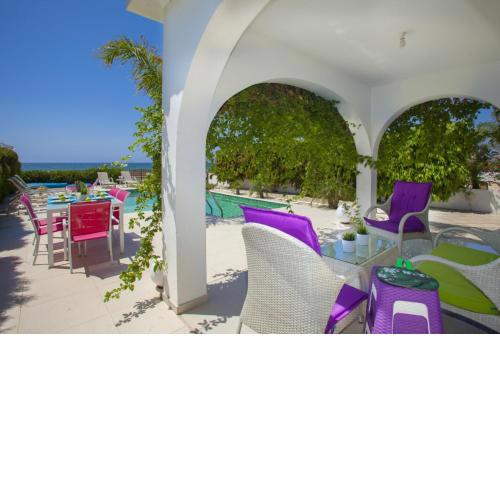 Luxury 3 Bedroom Villa on the Beach, Ayia Napa Villa 1369