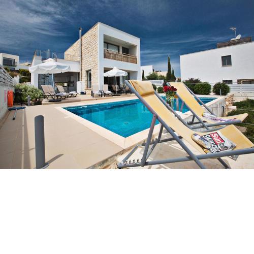 Luxury 3 Bedroom Villa with Private Pool, Paphos Villa 1262