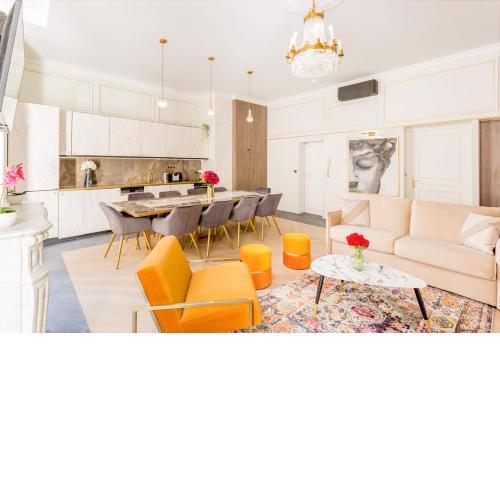 Luxury 4 bedroom 4 bathroom Apartment - Louvre