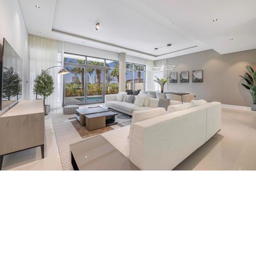 Luxury 5-BR Villa Private Pool Golf Views