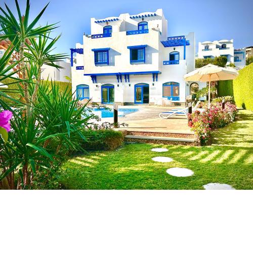 Luxury 8BR Villa with seaview and private pool in Hurghada