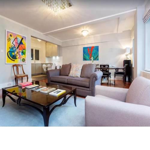 Luxury and Chic 3bdr apartment
