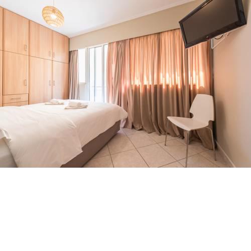 Luxury and Spacious apt for 8 guests