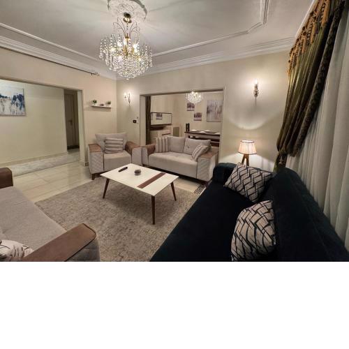 Luxury Apartment in Maadi Nile View - شقة فاخره بالمعادي كورنيش النيل