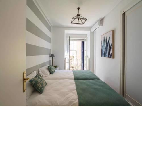 Luxury Apartment in Madrid Center Malasaña AC