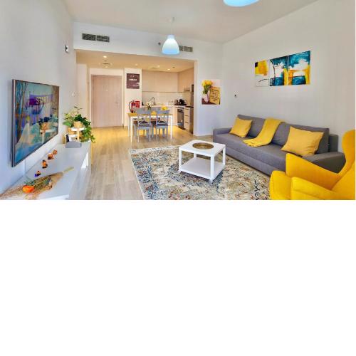 Luxury Apartment in Yas Island-Nearby Sea World&WB