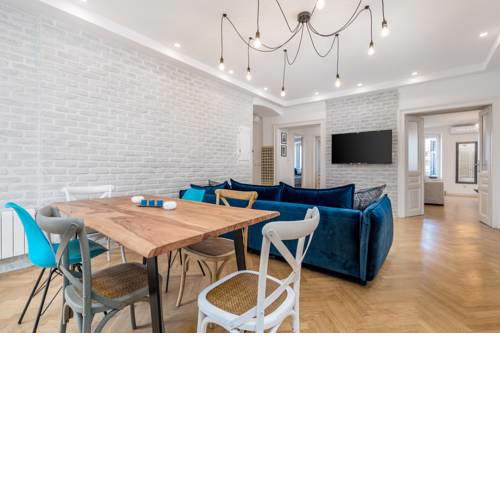 Luxury apartment Karolina Riva