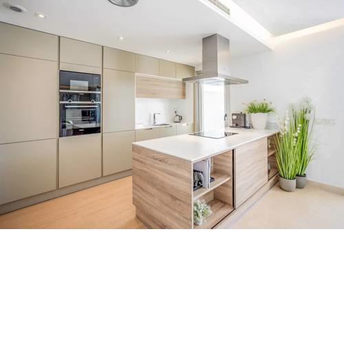 LUXURY APARTMENT LARGE TERRACE VIEWS JACUZZI POOL