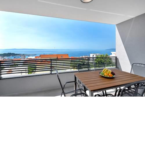 Luxury apartment Macola