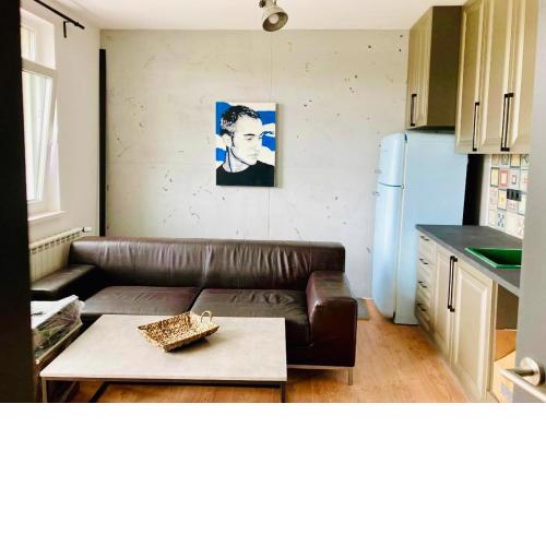 Luxury Apartment Near Paradise Mall