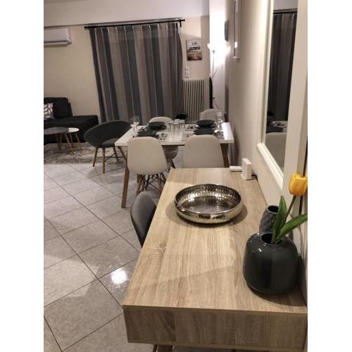 Luxury apartment next to Acropolis Athens!