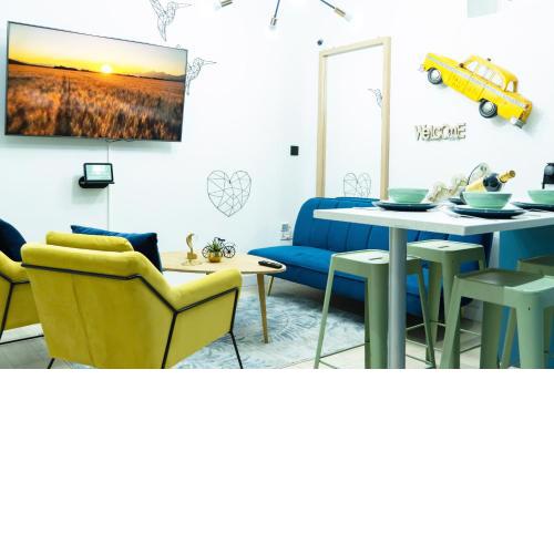 Luxury Apartment Puerta Del Sol + Private Patio
