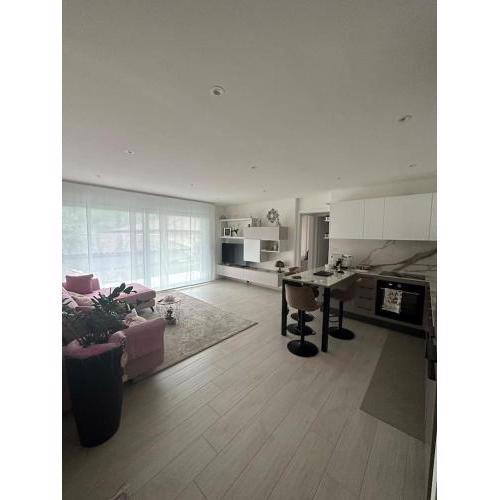 LUXURY APARTMENT VR