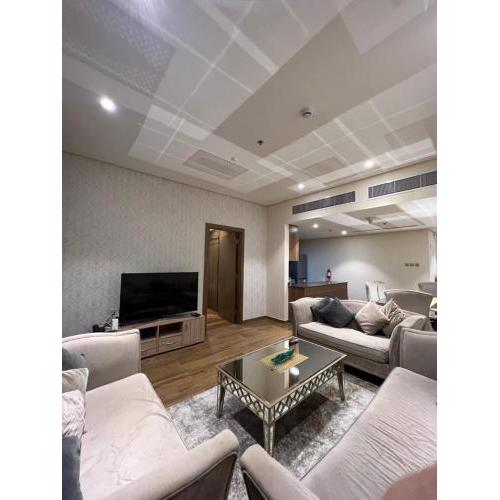 Luxury Apartment with Part Lake View